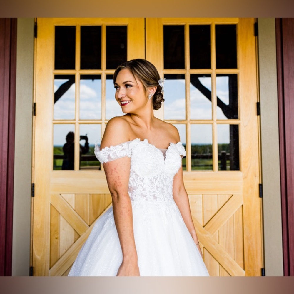 Meet your Posher, Angelina
